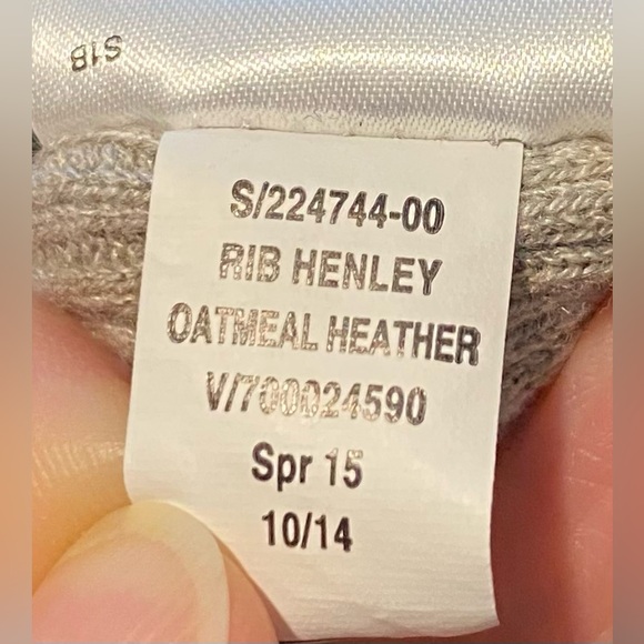 Women’s Gap Modern Rib Henley T-Shirt, Oatmeal Heather - size L - Picture 8 of 9